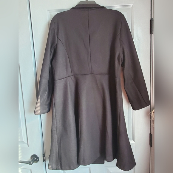 Plus size solid double breasted overcoat - Picture 4 of 5